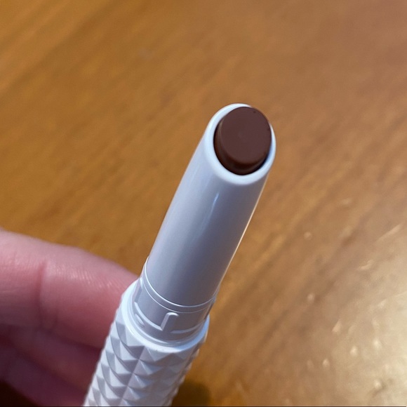 Kat Von D Epic Kiss Lipstick - Picture 5 of 13